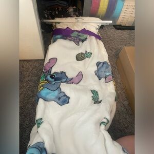 stitch blanket and planter
